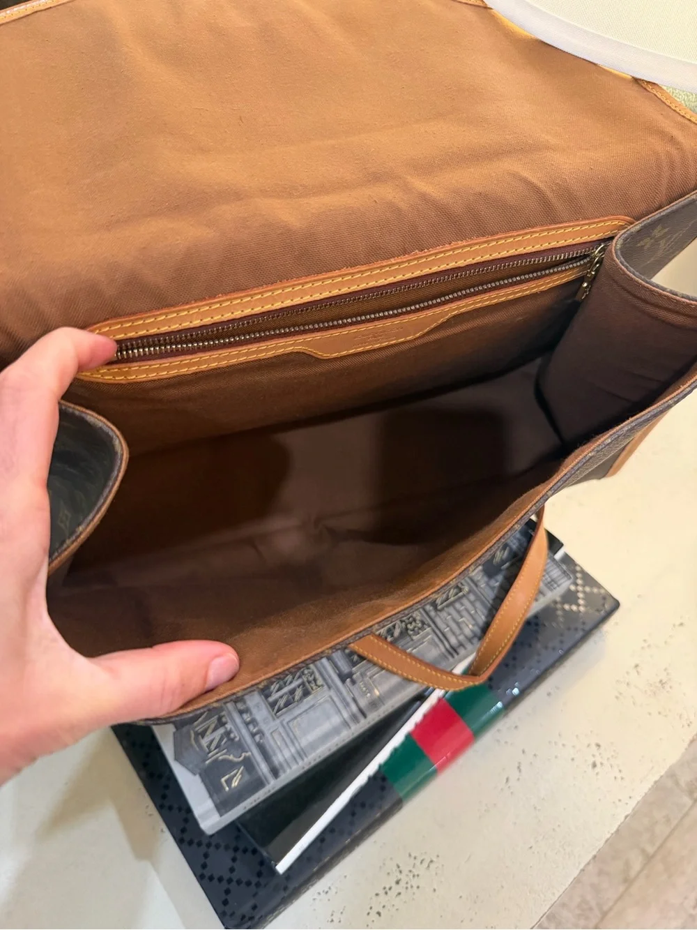 Louis Vuitton elegant louis